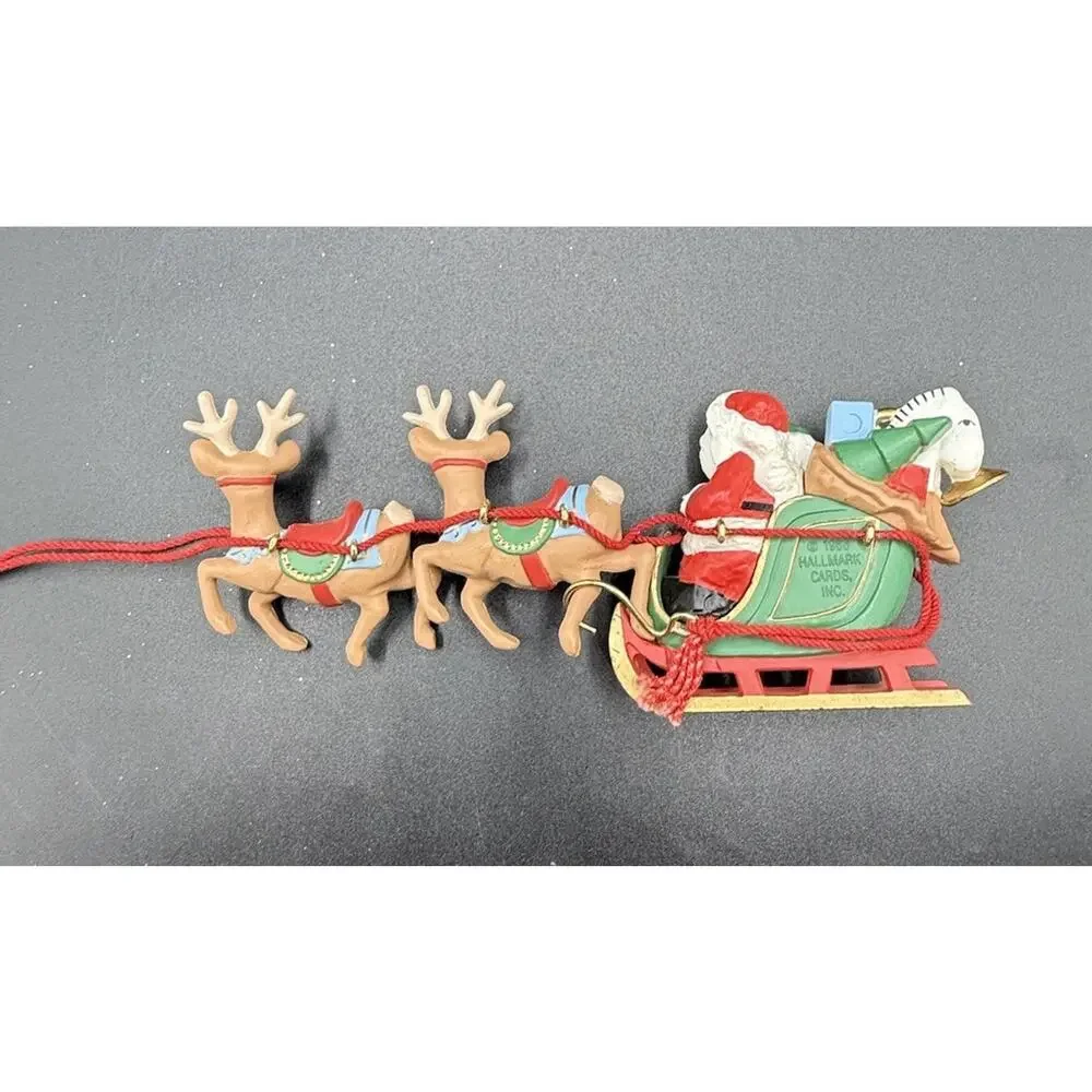 1986 Hallmark Keepsake Santa And His Reindeer Christmas Ornament No Box Lo16